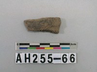 藏品(黑色粗砂陶片)的圖片